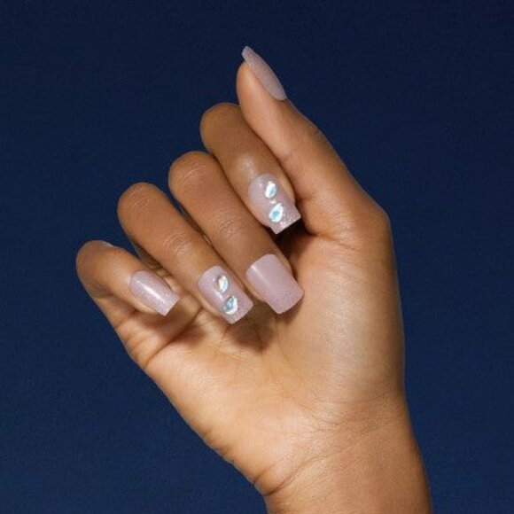 KISS Products Gel Fantasy Allure Fake Nails - Transformation - 31ct - Picture 2 of 4